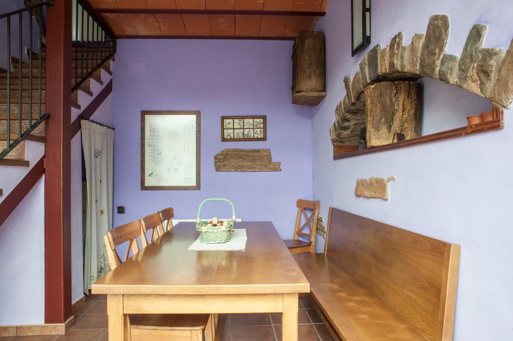 Mas La Riera Casa de hóspedes Campdevánol Quarto foto