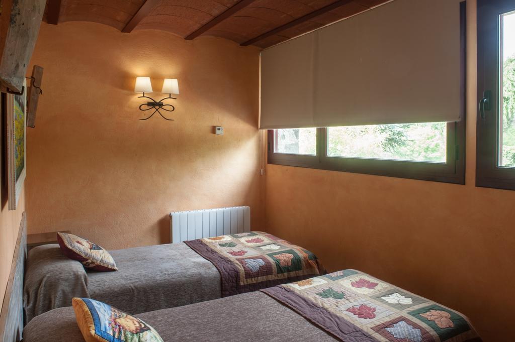 Mas La Riera Casa de hóspedes Campdevánol Quarto foto
